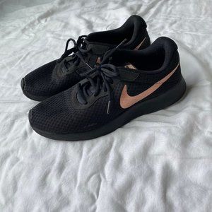 NIKE Free Run Athletic Shoes Women's Size 10